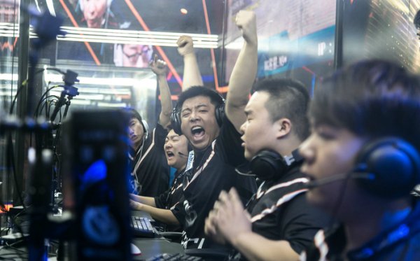 率先拿下 率先拿下