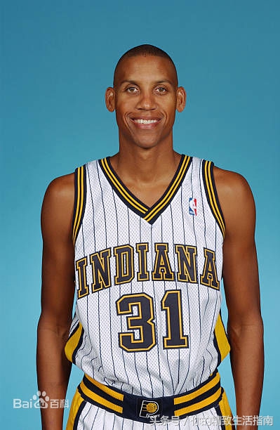 示出强烈的 示出强烈的